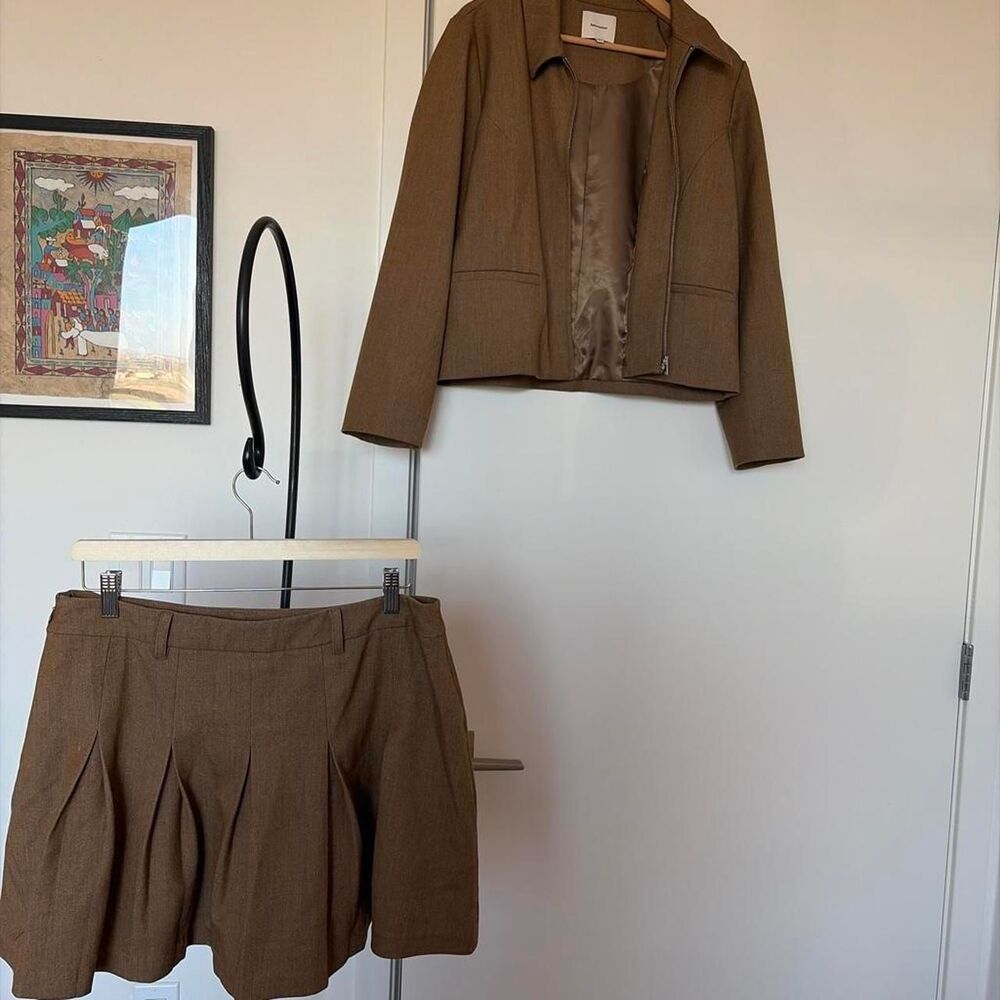 Reformation Brynlee Two Piece Set Blazer and Pleated Mini Skirt Camel Size 10